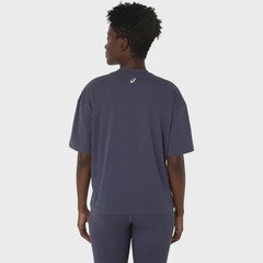 Camiseta ASICS Nagino Relaxed Graphic Feminino - Foto 10