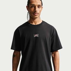 Camiseta Nike Sportswear "Love Is In The Air" Masculina - Foto 1
