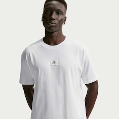 Camiseta Nike Sportswear "Love Is In The Air" Masculina - Foto 1