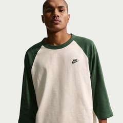 Camiseta Nike Club Raglan Masculina - Foto 1
