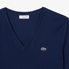 Camiseta de Algodão com Gola V e Caimento Relaxado Lacoste Feminina - Foto 5