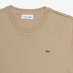 Camiseta de Algodão com Caimento Relaxado Lacoste Feminina - Foto 2