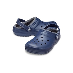 Sandália Crocs Classic Lined Clog - Unissex - Foto 4