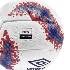 Kit Bola de Campo Umbro Neo Swerve Pro + Bomba de Ar - Foto 3