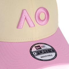 Boné Adulto New Era 9forty Australian Open 26 Branded Core Aba Curva - Foto 3