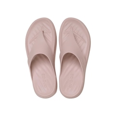 Sandália Crocs Getaway Triangle Flip Quartz - Unissex - Foto 5