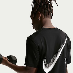 Camiseta Dri-FIT Nike Hyverse Masculina - Foto 3