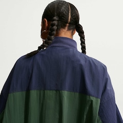 Jaqueta Nike Sportswear Varsity Feminina - Foto 2