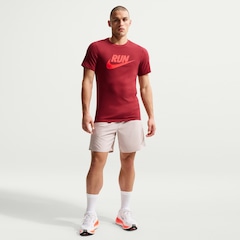 Camiseta Dri-FIT Nike Run Swoosh Masculina - Foto 4