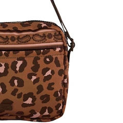 Bolsa Ziriguidum Farm Viajante Safari Estampa - Foto 4