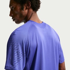 Camiseta Dri-Fit Nike Stride ADV Masculina - Foto 2