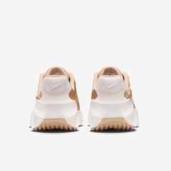 Tênis Feminino Nike Aura Edge - Foto 5
