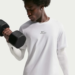 Camiseta Dri-FIT Nike Pro Masculina - Foto 1