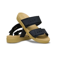 Sandália Crocs Brooklyn Buckle Downlow - Unissex - Foto 4
