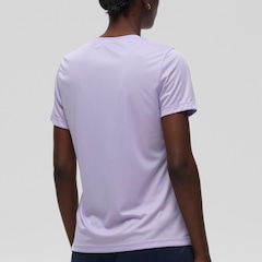 Camiseta Umbro Legacy - Feminina - Foto 4