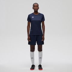 Camiseta Umbro Legacy - Feminina - Foto 4