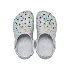 Sandália Crocs Classic Glow Paint Splatter Clog K - Infantil - Foto 5