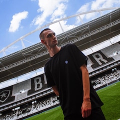 Camiseta do Botafogo Brasão Essencial Cancha FC Masculina - Foto 3