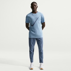 Camiseta Dri-FIT Nike Heritage Masculina - Foto 4