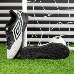 Chuteira De Society Umbro Attak III - Masculino - Foto 10