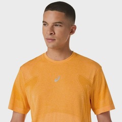 Camiseta ASICS Road Seamless Masculino - Foto 4