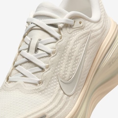 Tênis Feminino Nike Vomero Plus - Foto 7