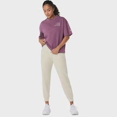 Camiseta ASICS Relaxada com Estampa de Mensagem de Corredor Feminina - Foto 7