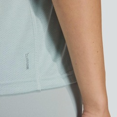 Camiseta Adidas Essentials Logo Feminina - Foto 6