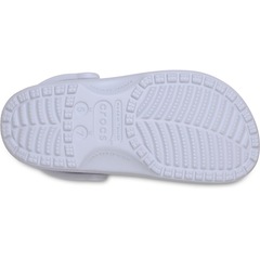 Sandália Crocs Classic Frosted - Unissex - Foto 6