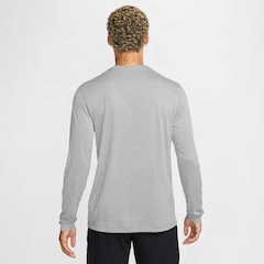 Camiseta Nike Dri-FIT Legend Masculina - Foto 2