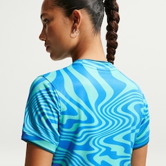 Camiseta Brasil Nike 26/27 Pré-Jogo Feminina - Foto 2