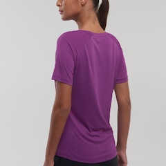 Camiseta Umbro Essential Feminina - Foto 4