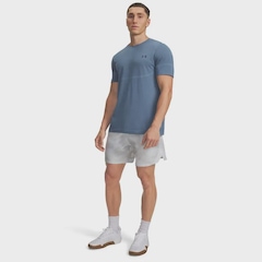 Camiseta de Treino Under Armour Rush Seamless Legacy Masculina - Foto 4