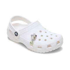 Jibbitz™ Crocs Pingente de Pérola Com Flor de Prata - Foto 3