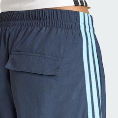 Calça Adidas Paraquedas Três Listras Woven Feminina - Foto 6