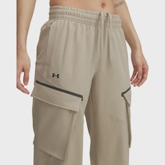 Calça Cargo Sportstyle Under Armour Unstoppable - Feminina - Foto 4
