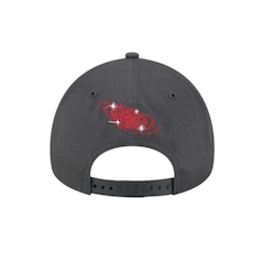Boné Masculino New Era 940A-Frame Planets Chicago Bulls Aba Curva - Foto 3