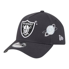 Boné Masculino New Era 940A-Frame Planets Las Vegas Raiders Aba Curva - Foto 1