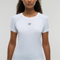 Camisa Umbro Essential - Feminina - Foto 2