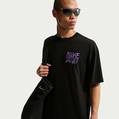Camiseta Nike Sportswear Swoosh Sounds Unissex - Foto 3