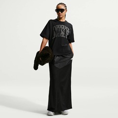 Camiseta Nike Sportswear Classic Boxy Feminina - Foto 4