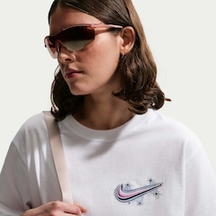 Camiseta Nike Sportswear Classic Airbrush Feminina - Foto 3