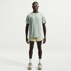 Camiseta Dri-FIT Nike Stride ADV Distance Dreams Masculina - Foto 4