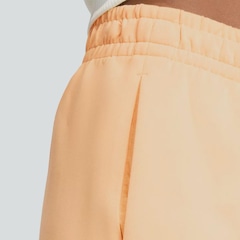 Shorts Feminino Folgado Soft Lux adidas - Foto 4