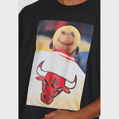 Camiseta Chicago Bulls Mitchell & Ness Oversized Masculina - Foto 4