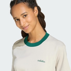 Camiseta Adidas Seasonal Essentials Colorpop Feminina - Foto 6