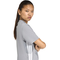 Camiseta adidas Essentials Três Listras - Feminina - Foto 2