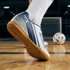 Kit Chuteira Futsal Umbro Kick e Meião Masculino - Foto 7