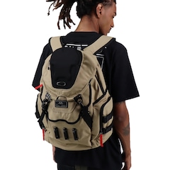 Mochila Oakley Bathroom Sink - 23 Litros - Foto 5