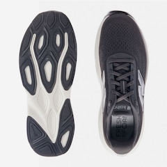 Kit Tênis New Balance Kaiha Road V2 e Meia - Feminino - Foto 2